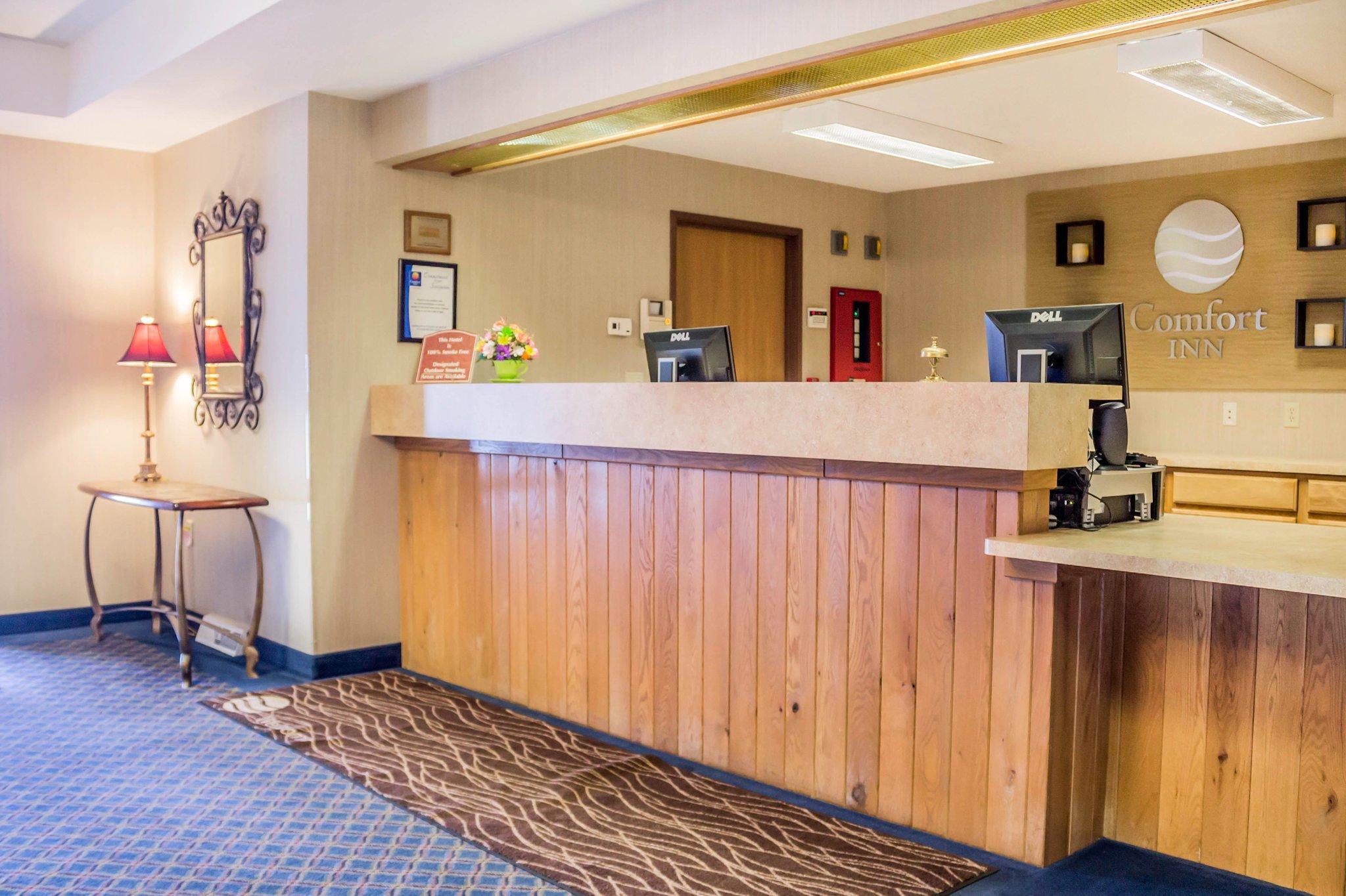 Comfort Inn Iron Mountain Exterior photo