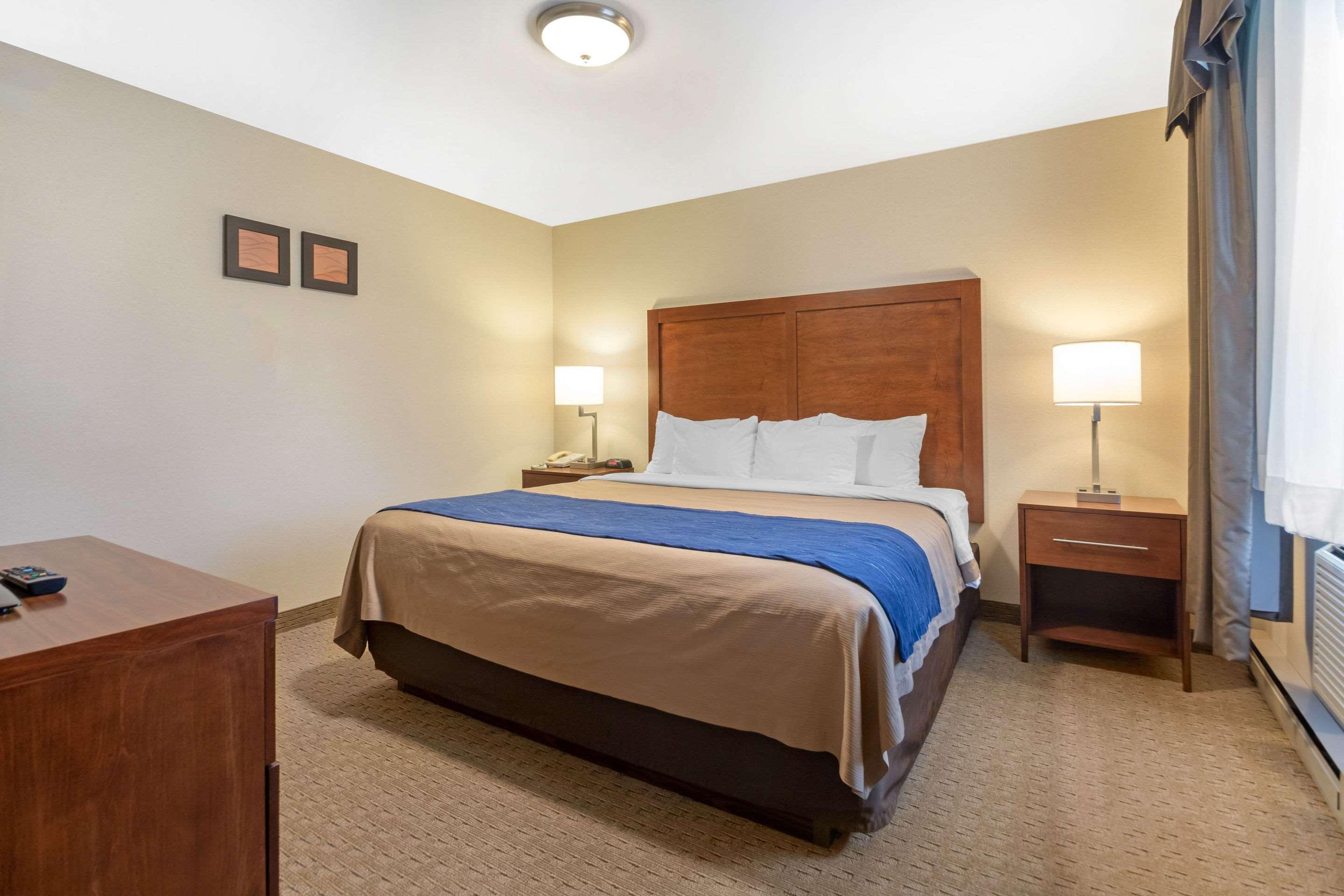 Comfort Inn Iron Mountain Exterior photo