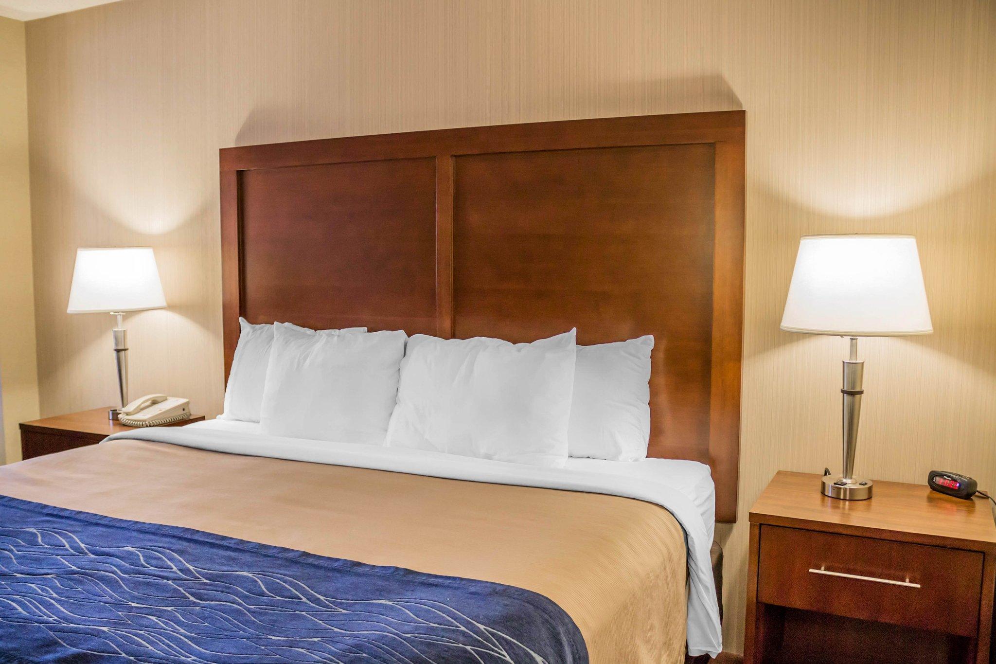 Comfort Inn Iron Mountain Exterior photo