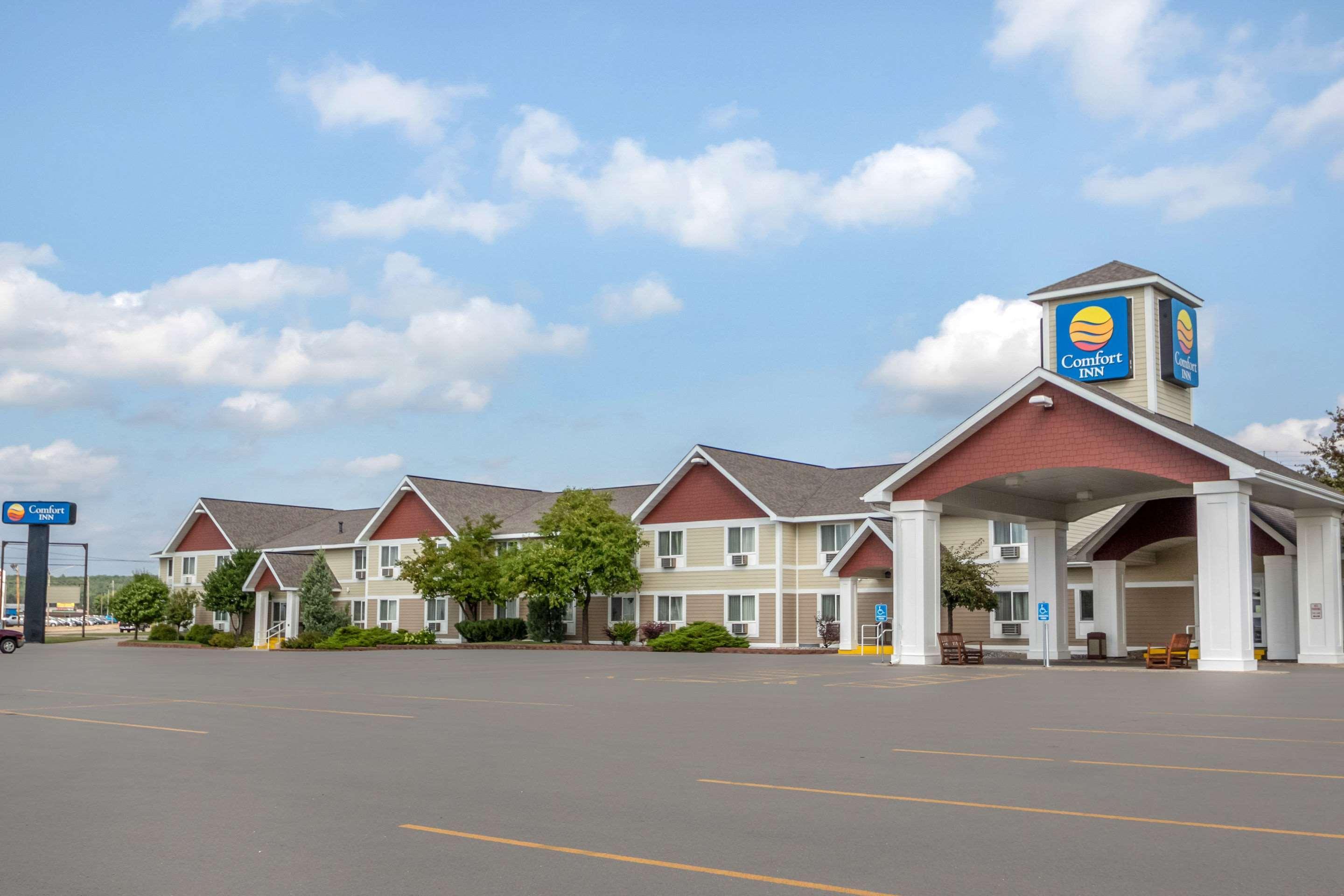 Comfort Inn Iron Mountain Exterior photo