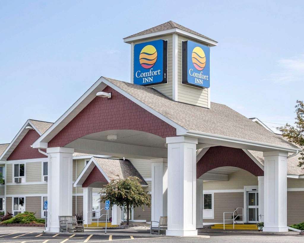 Comfort Inn Iron Mountain Exterior photo